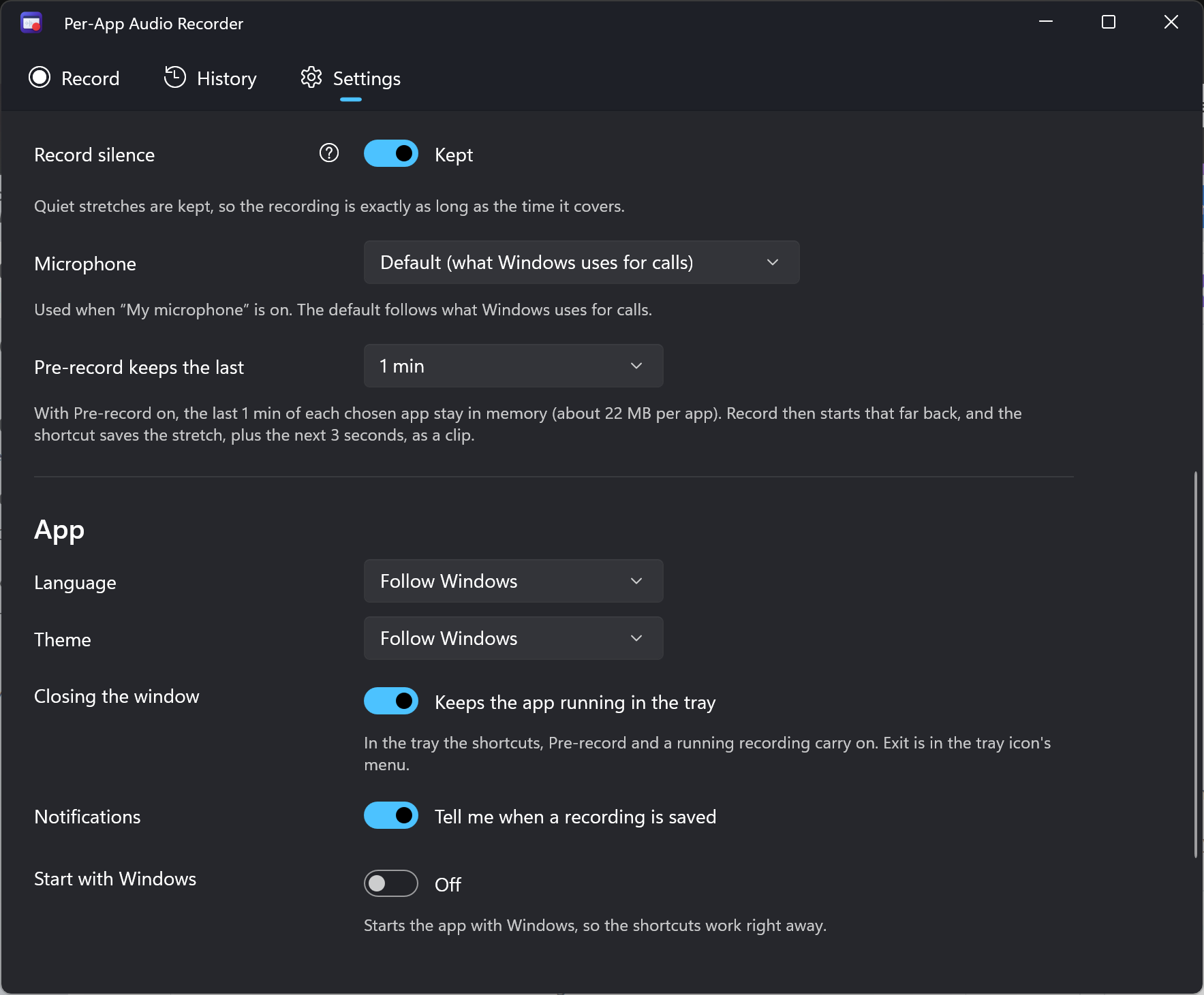 Per-App Audio Recorder Settings showing the one-minute Pre-record buffer, microphone input, language, theme and tray behavior.